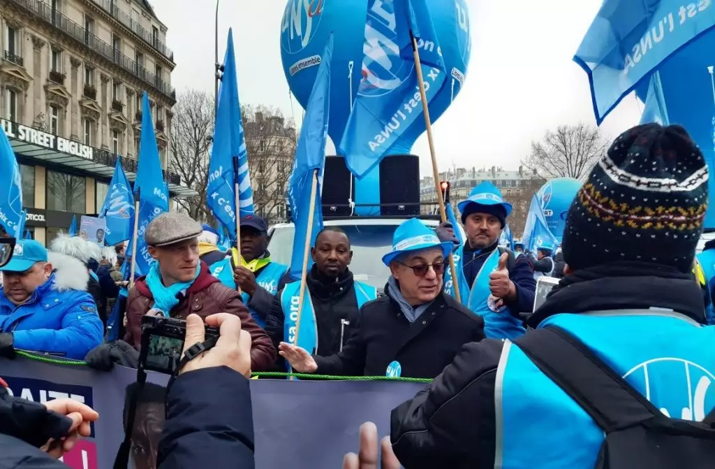 Montgolfiere syndicat unsa manifastation contre reforme de la retraite 2023